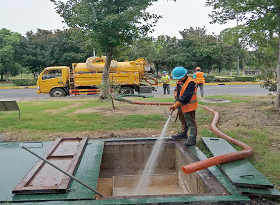 广华办事处化油池清理